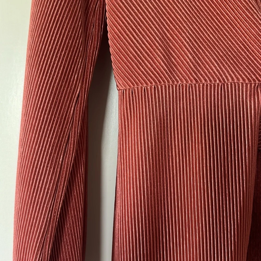 Intempo Kimono Duster in Salmon Color in accordian texture - Picture 8 of 15